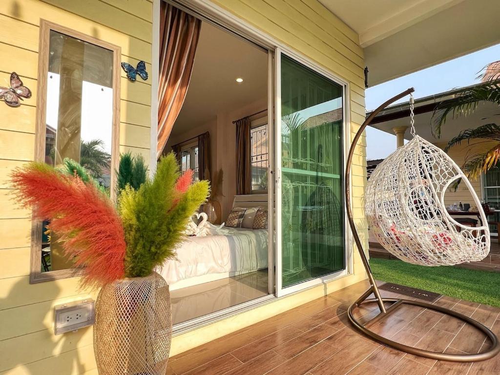 Mantra Pattaya Pool Villa With Jacuzzi In Pattaya-Pet-Friendly Джомтьен Экстерьер фото