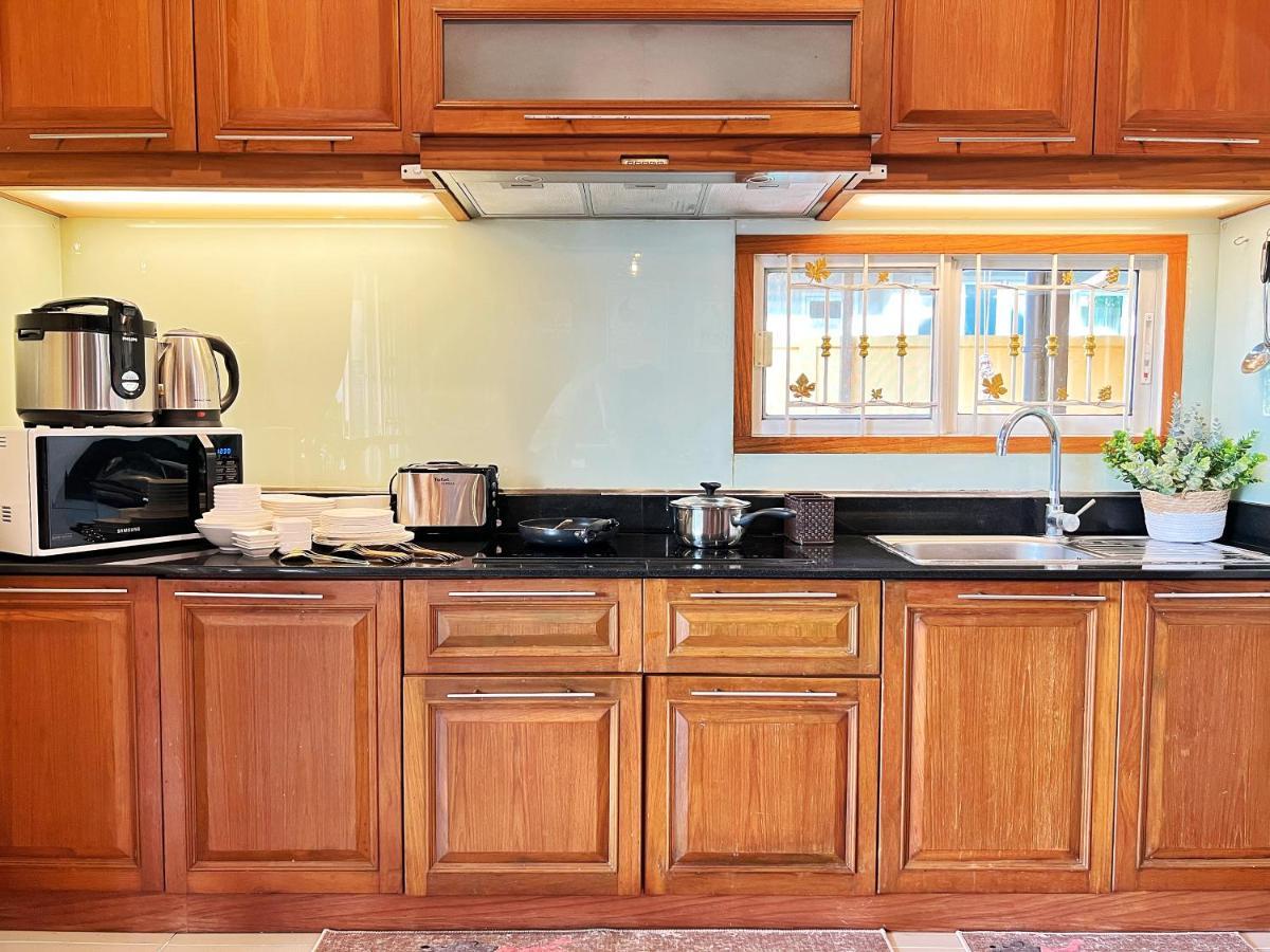 Mantra Pattaya Pool Villa With Jacuzzi In Pattaya-Pet-Friendly Джомтьен Экстерьер фото